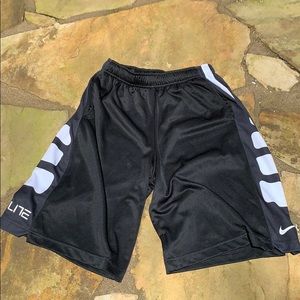 Nike boys Dri-fit elite basketball shorts